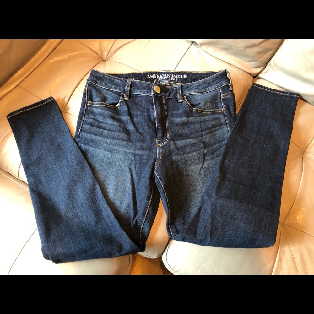 BOGO 50% American Eagle 🦅Hi-Rise Jegging, Size 8